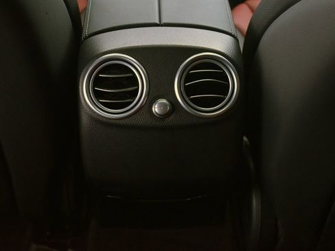 Used 2023 Mercedes-Benz GLC 300 4MATIC Coupe image 24