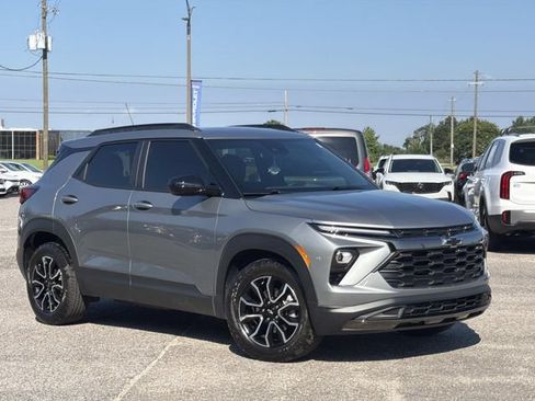 Used 2026 Chevrolet TrailBlazer ACTIV w/ Convenience Package FWD image 14
