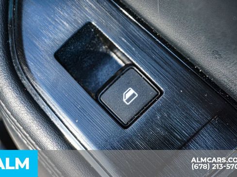 Used 2024 Nissan Rogue SV FWD image 53