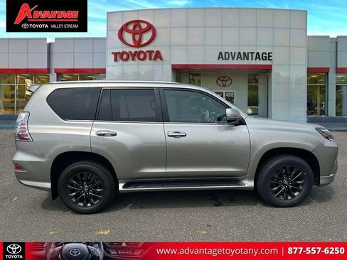 Used 2023 Lexus GX 460 Premium w/ Premium Package AWD/4WD image 5
