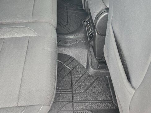 Used 2020 Chevrolet Silverado 1500 LT w/ All-Star Edition image 21