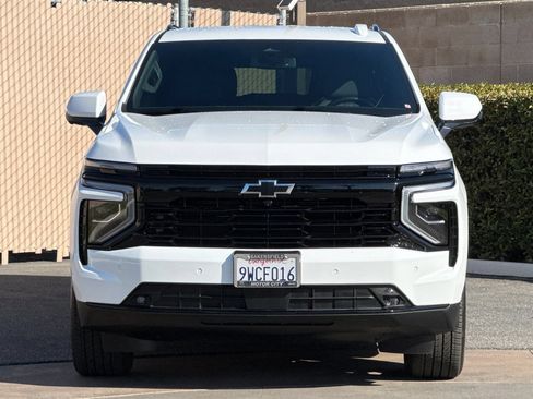 Certified 2026 Chevrolet Suburban RST RWD image 9