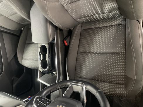 Used 2025 Chevrolet Equinox LT AWD/4WD image 14