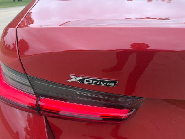 Used 2024 BMW 330i xDrive Sedan w/ Premium Package AWD/4WD image 6