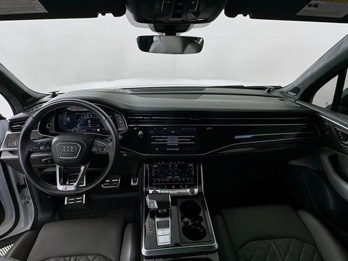 Used 2023 Audi SQ7 Prestige w/ Sport Package AWD/4WD image 3
