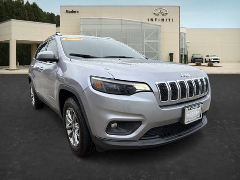 Used 2020 Jeep Cherokee Latitude Plus w/ Cold Weather Group image 3