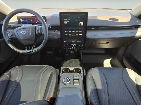 Used 2024 Ford Mustang Mach-E Premium image 22