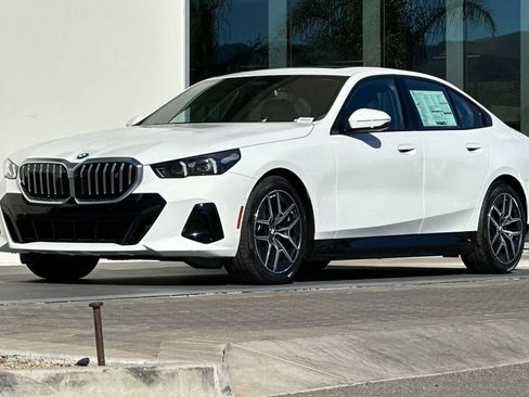 New 2026 BMW i5 eDrive40 w/ M Sport Package image 7