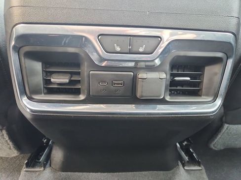 Used 2020 Chevrolet Silverado 2500 LTZ w/ LTZ Texas Edition image 21