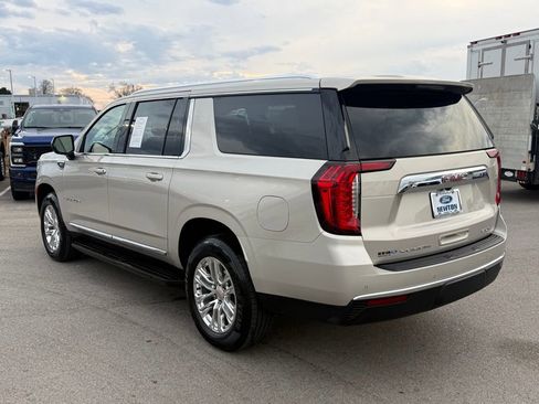 Used 2023 GMC Yukon XL SLT image 37