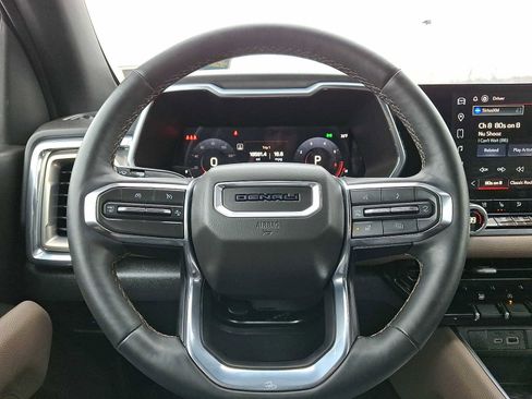 Certified 2025 GMC Canyon Denali image 19