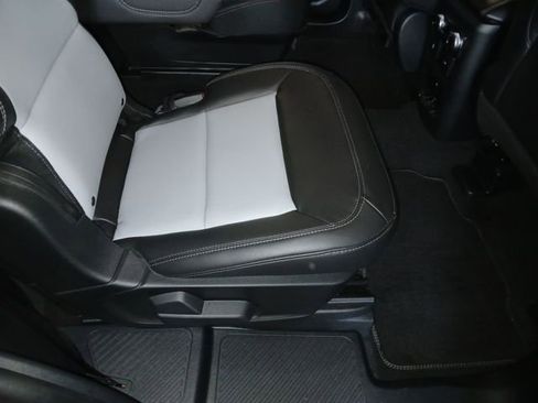 Used 2023 Ford Explorer XLT w/ Equipment Group 202A image 45