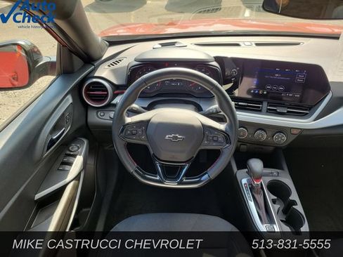 Used 2024 Chevrolet Trax RS w/ Driver Confidence Package FWD image 11