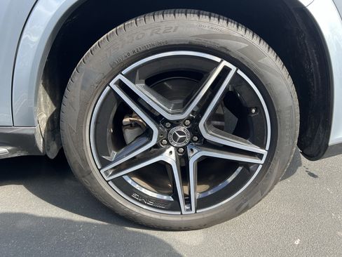 Certified 2025 Mercedes-Benz GLS 450 4MATIC image 13