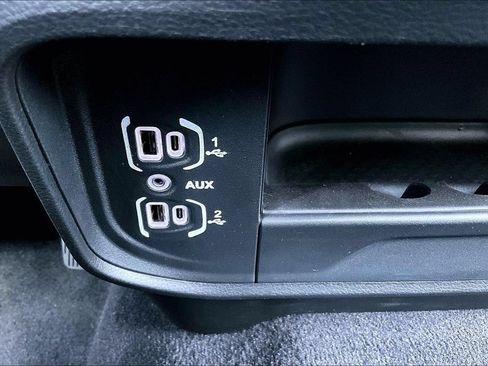 Used 2026 RAM 2500 Big Horn AWD/4WD image 12