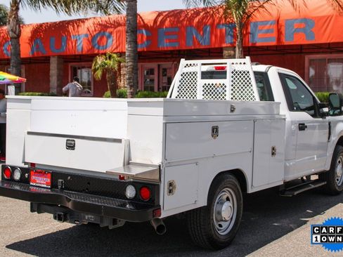 Used 2020 Ford F250 XL w/ Power Equipment Group image 9