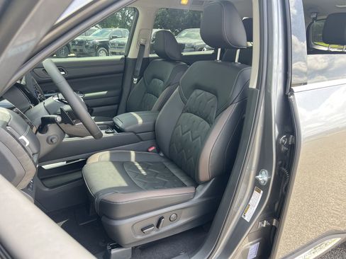 New 2026 Nissan Pathfinder Platinum w/ Accent Package AWD/4WD image 16