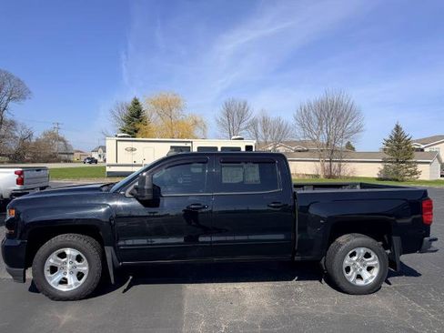 Used 2017 Chevrolet Silverado 1500 LT w/ All Star Edition AWD/4WD image 3