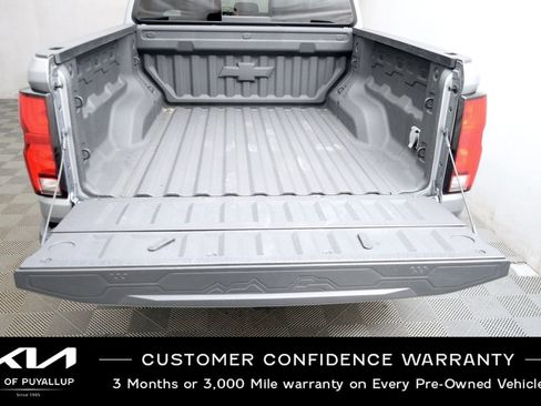Used 2024 Chevrolet Colorado Z71 w/ Z71 Convenience Package 2 AWD/4WD image 19