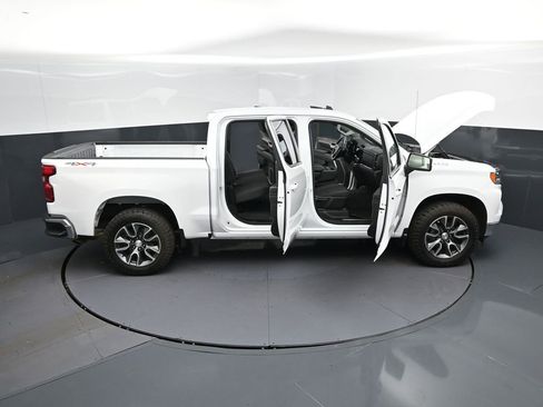 Used 2023 Chevrolet Silverado 1500 LT AWD/4WD image 43