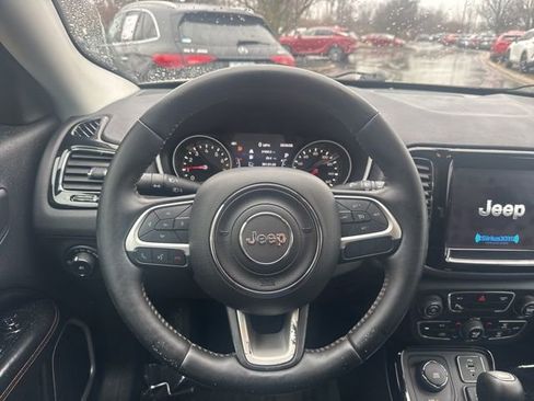 Used 2018 Jeep Compass Limited w/ Navigation Group image 16