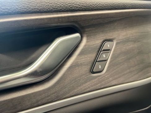 New 2026 Jeep Grand Cherokee Limited image 18