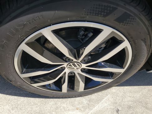 New 2025 Volkswagen Jetta SE image 5