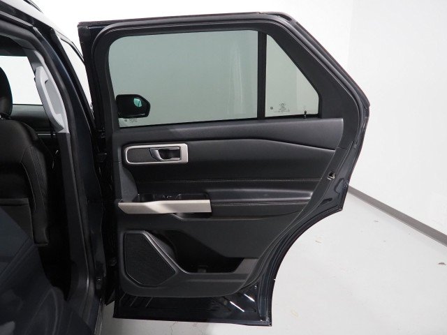 Used 2022 Ford Explorer XLT RWD image 57