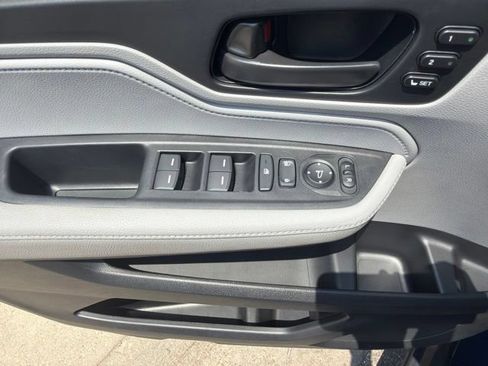 Used 2024 Honda Odyssey EX-L image 29