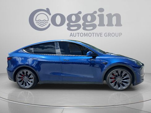 Used 2024 Tesla Model Y Performance AWD/4WD image 6