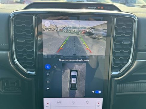 Used 2024 Ford Ranger Lariat w/ FX4 Off-Road Package image 28