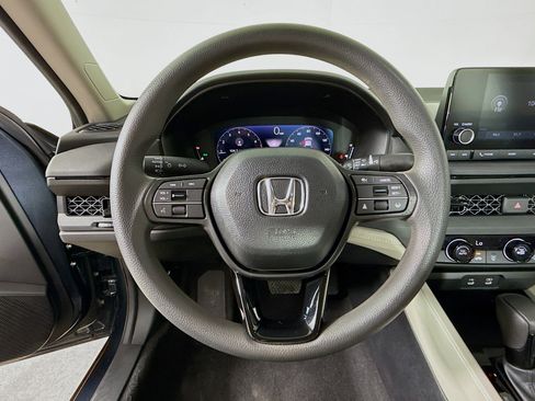 Certified 2025 Honda Accord LX image 9