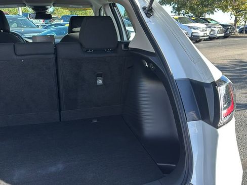 Certified 2025 Honda HR-V LX image 33