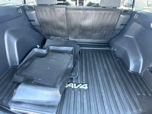 Used 2025 Toyota RAV4 LE AWD/4WD image 7