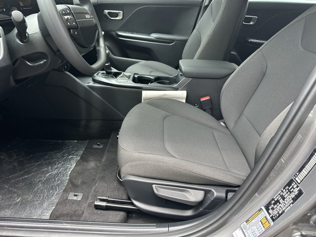New 2026 Kia K4 FWD image 10