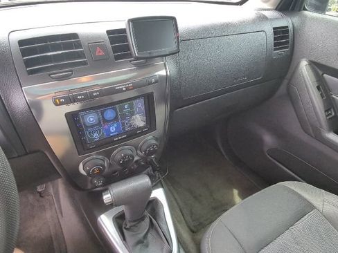 Used 2009 HUMMER H3 w/ Chrome Appearance Package AWD/4WD image 16