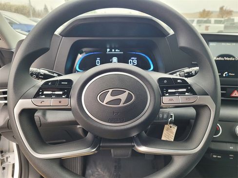 New 2025 Hyundai Elantra SE w/ Cargo Package image 12