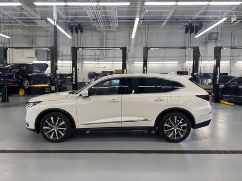 Used 2026 Acura MDX w/ Technology Package AWD/4WD image 6