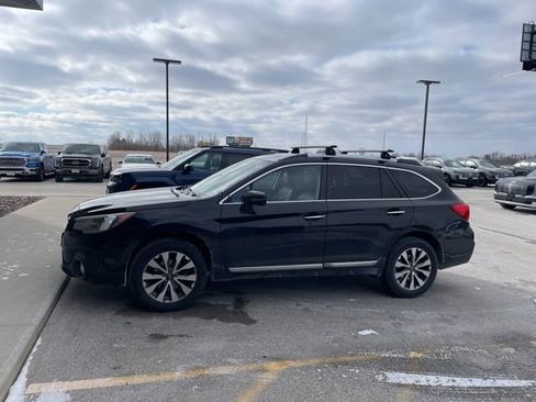 Used 2019 Subaru Outback 2.5i Touring w/ Popular Package #3A image 4