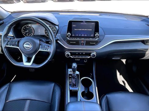 Used 2024 Nissan Altima 2.5 SR image 16