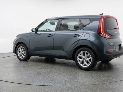 Used 2025 Kia Soul LX w/ LX Technology Package FWD image 6