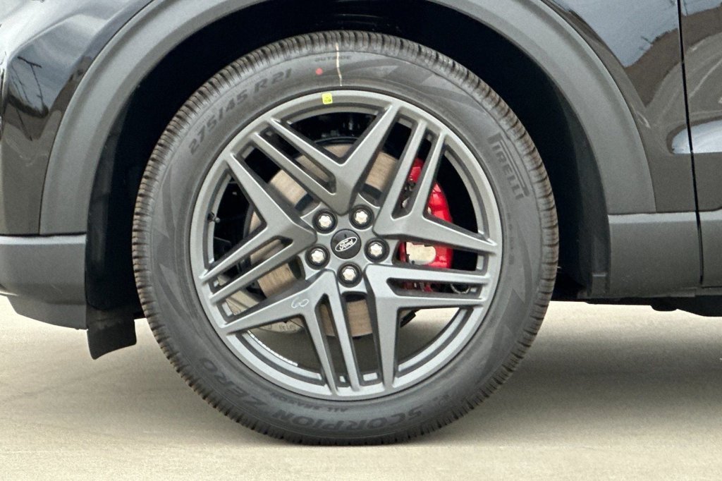 Used 2025 Ford Explorer ST-Line w/ Premium Package RWD image 40