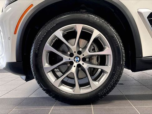 Used 2026 BMW X5 xDrive40i AWD/4WD image 7