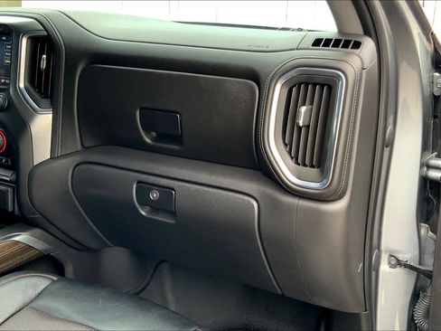 Used 2021 Chevrolet Silverado 1500 LT Trail Boss w/ Convenience Package II image 19