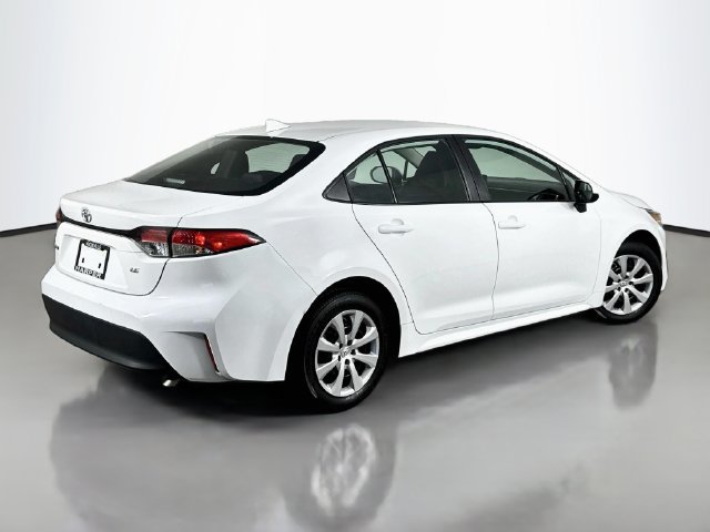 Used 2025 Toyota Corolla LE FWD image 7