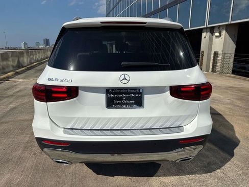 New 2026 Mercedes-Benz GLB 250 image 4