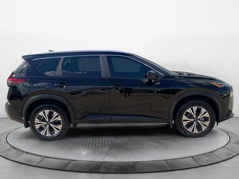 Used 2023 Nissan Rogue SV w/ SV Premium B Package AWD/4WD image 2