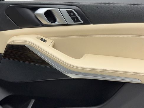 Used 2020 BMW X5 sDrive40i w/ Premium Package image 53