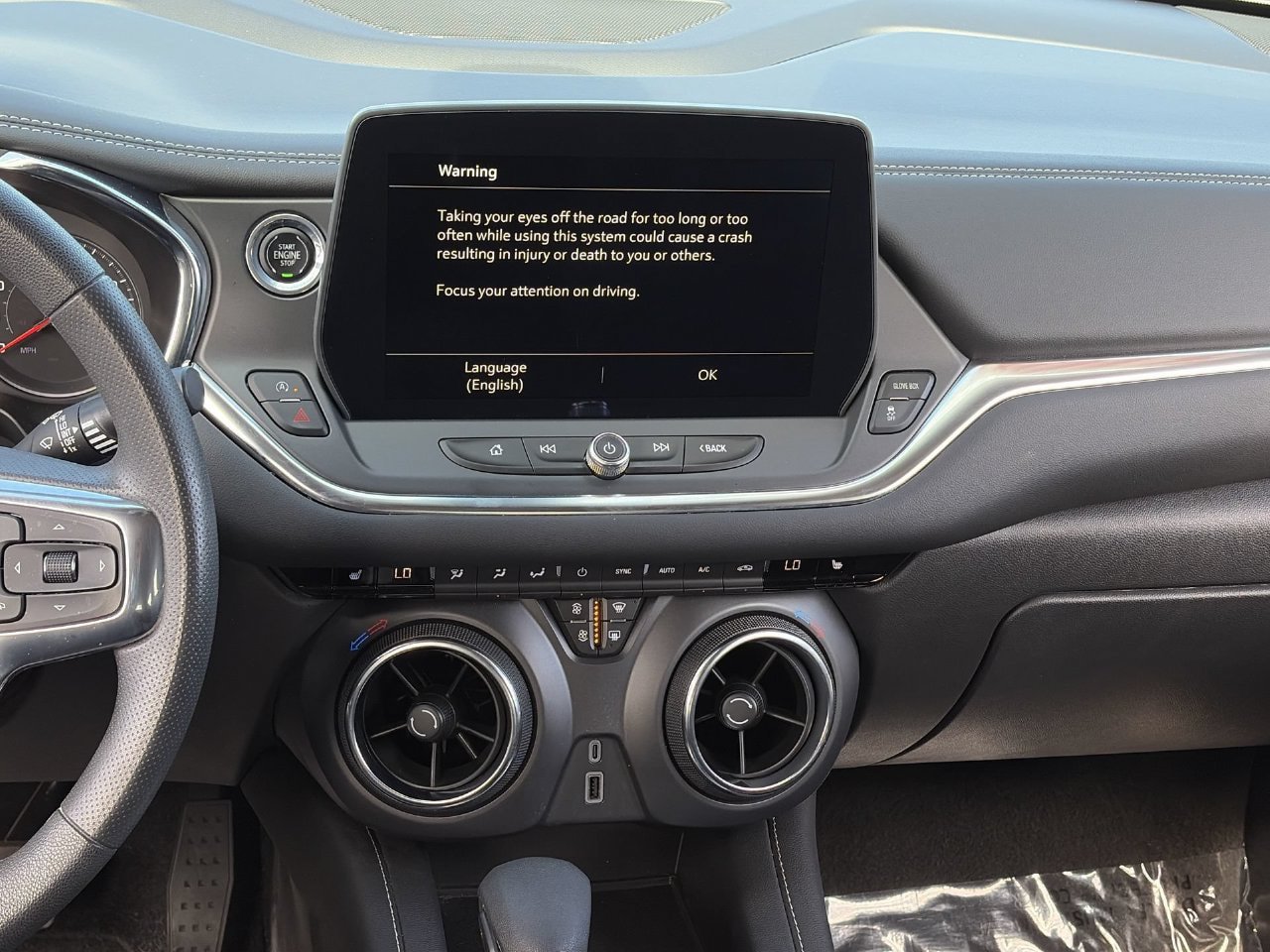 Used 2024 Chevrolet Blazer LT FWD image 14