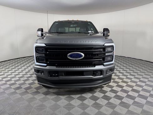 Used 2025 Ford F350 Platinum AWD/4WD image 11
